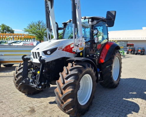 Seitenansicht - Steyr 4110 PLUS