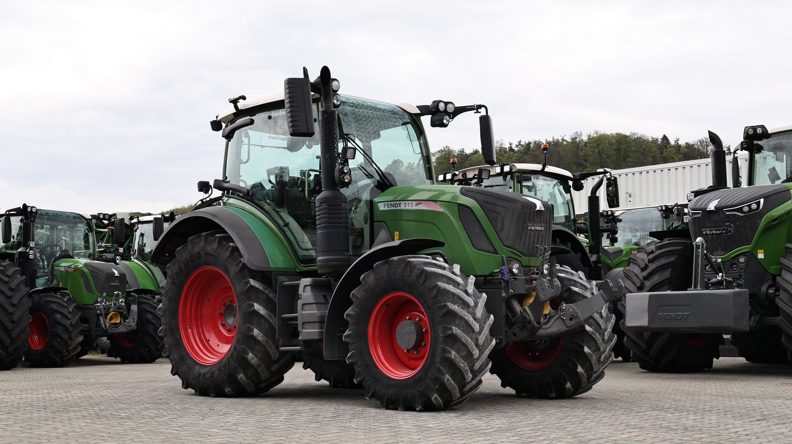 Seitenansicht - Fendt 313 Vario