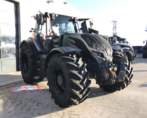 Seitenansicht - Valtra T235 Direct