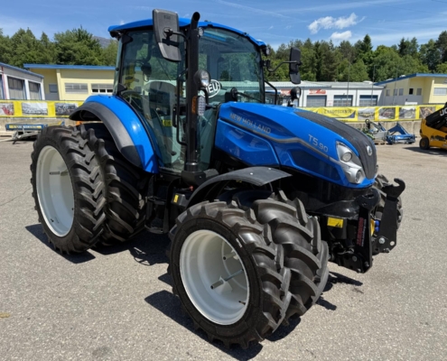 Seitenansicht - New Holland T5.90 Utility Dual Command