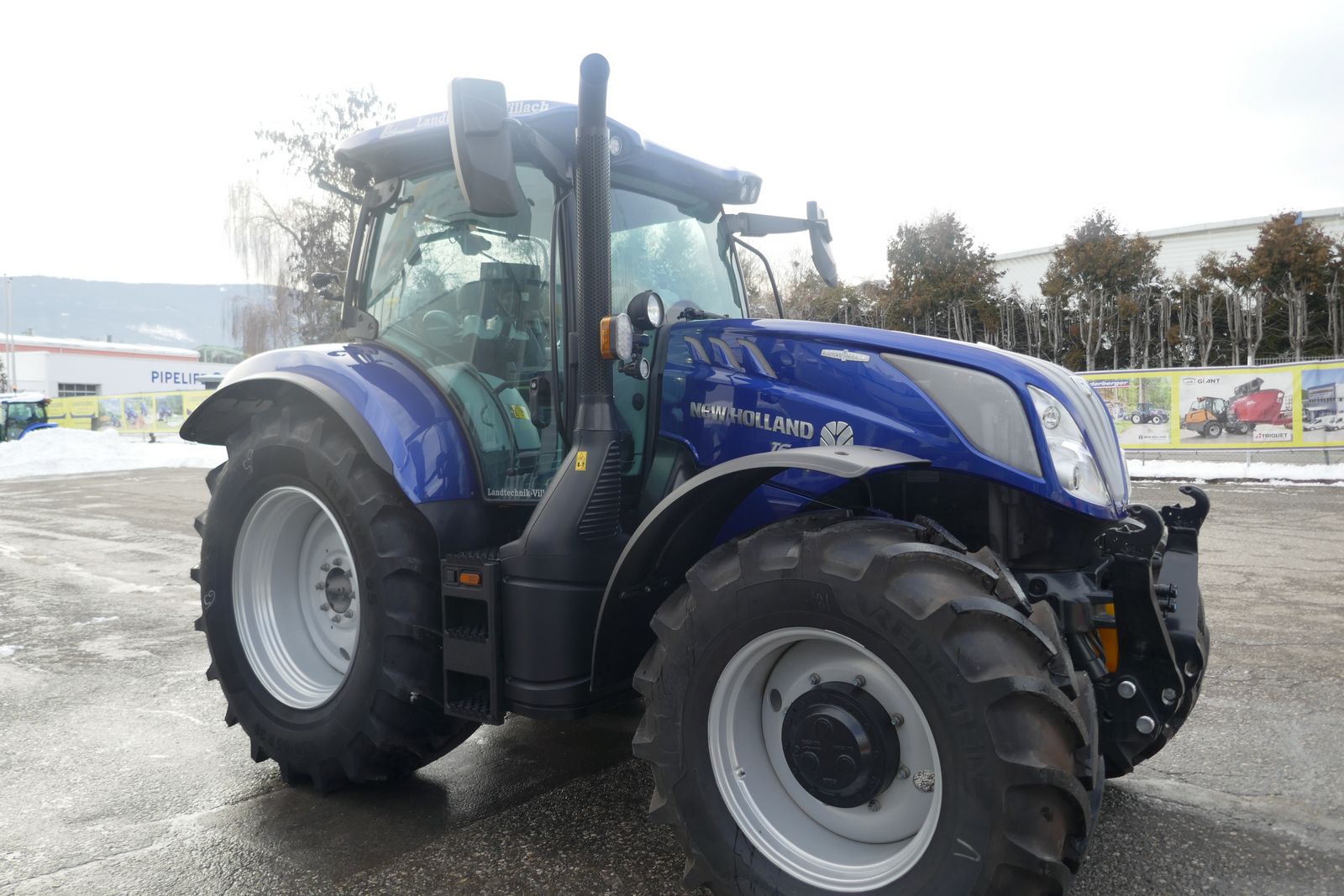 Seitenansicht - New Holland T6.180 Auto Command SideWinder II