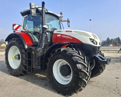 Seitenansicht - Steyr 6240 ABSOLUT CVT