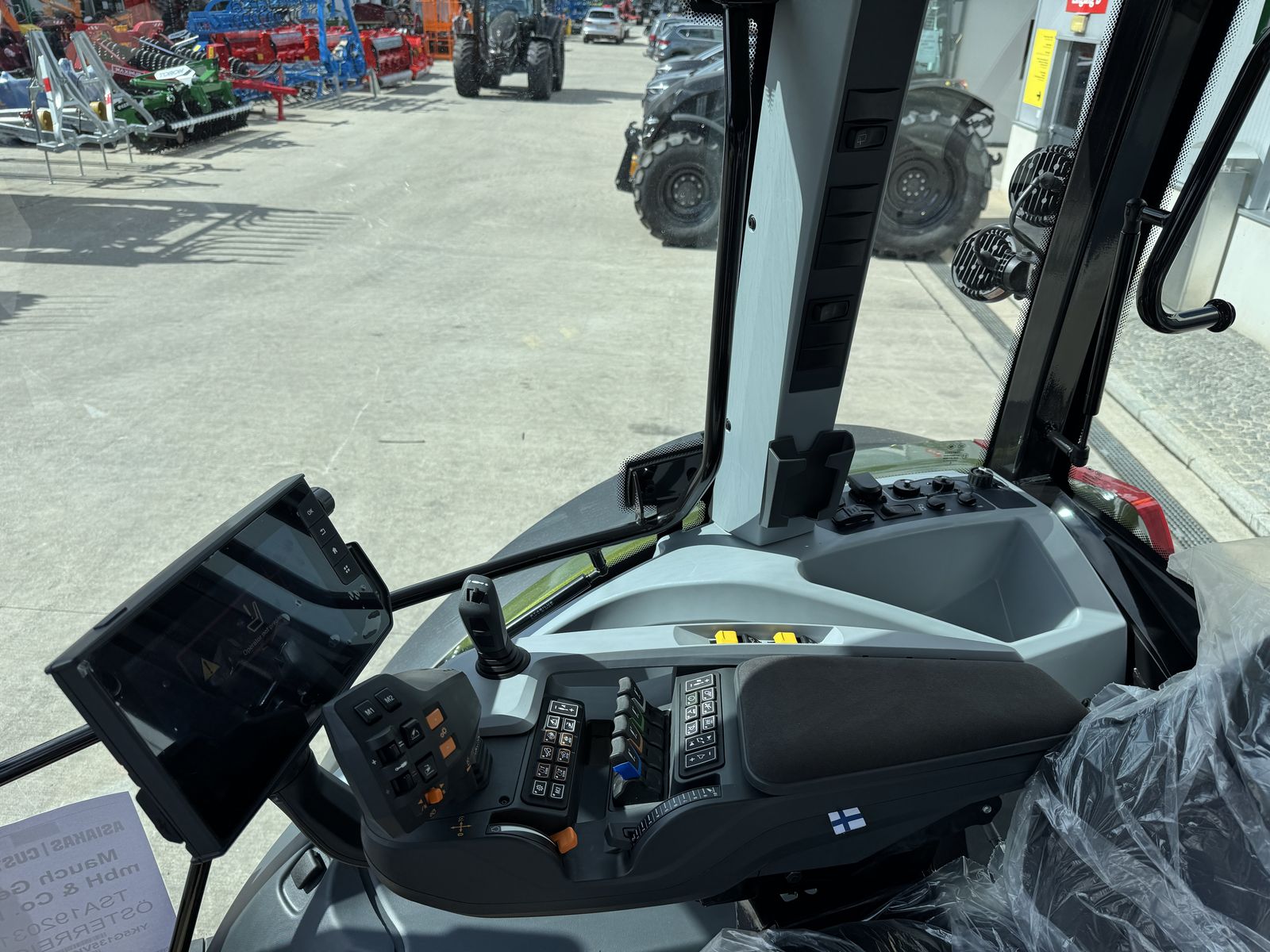 Innenansicht - Valtra G135 VERSU Innenansicht - Valtra G135 VERSU